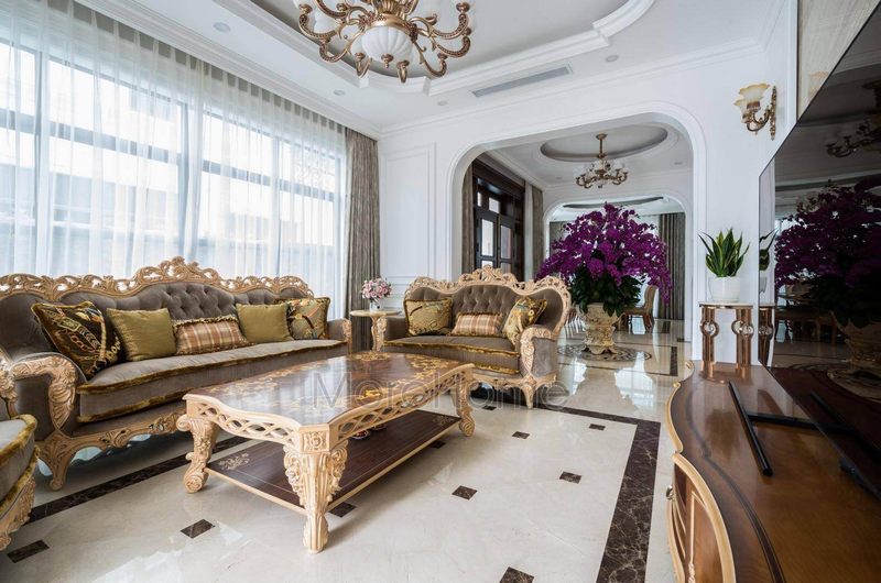 MoreHome tập trung sử dụng các mã màu trắng, be, màu cát, oliu giúp không gian biệt thự trở nên sang trọng và sáng hơn